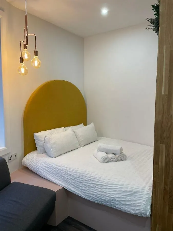 Brick Lane Base Apartment London